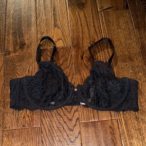 SAVAGE X FENTY Elegant Black Lace Bra Size 40D